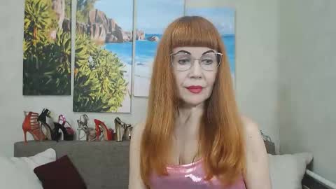 Snapshot of danceglory chatting on 05.25.26 Danceglory online show from 05.25.26