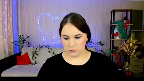 Snapshot of dancingsurprise chatting on 06.10.26 Olivia online show from 06.10.26