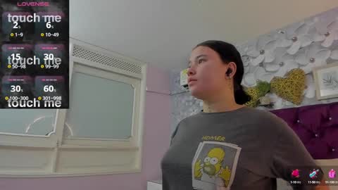 Snapshot of danee_19 chatting on 02.18.25 Daniela online show from 02.18.25