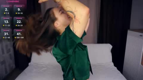 Asha online show from 12.04.25