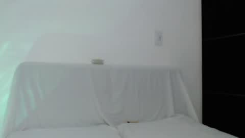 Ela and Santi online show from 10.11.25