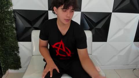 dani_cumboy online show from 11.20.25