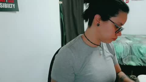 dani y jocelyn online show from 04.12.26