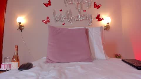 Snapshot of dani_skinny_ chatting on 03.08.25 Hi I am Dani online show from 03.08.25