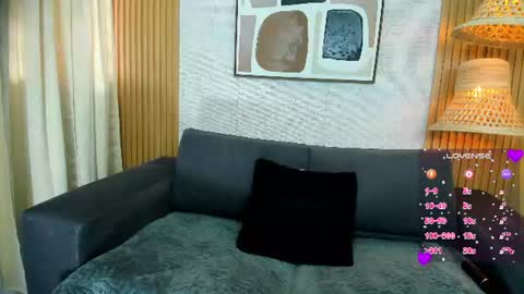 Snapshot of dania_moore_ chatting on 07.18.26 JANE online show from 07.18.26