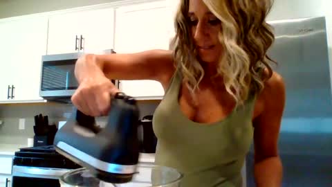 Snapshot of danibrass1 chatting on 06.19.26 DaniBrass1 online show from 06.19.26