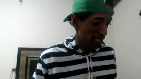 Snapshot of daniel_long_cock chatting on 10.07.25 Daniel online show from 10.07.25