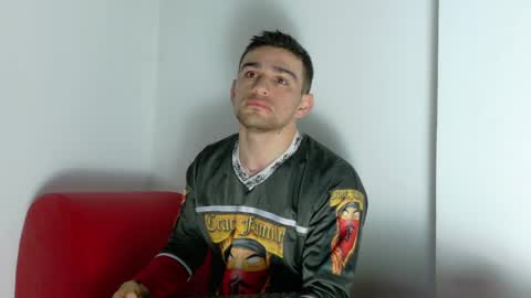 Snapshot of daniel_ova chatting on 05.18.26 Sexy Dani online show from 05.18.26