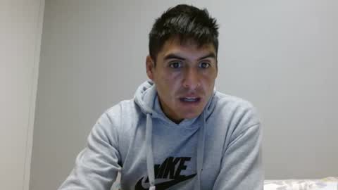Snapshot of daniel_surfer chatting on 01.05.25 Daniel  online show from 01.05.25