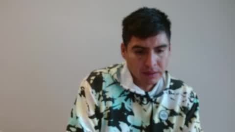 Snapshot of daniel_surfer chatting on 01.10.25 Daniel  online show from 01.10.25