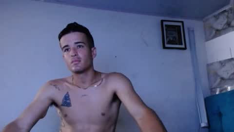 Snapshot of daniel_velez26 chatting on 11.26.25 daniel_velez26 online show from 11.26.25