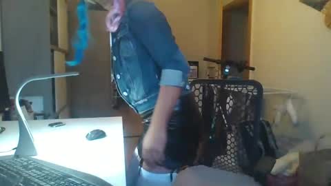 newcumer online show from 12.18.24