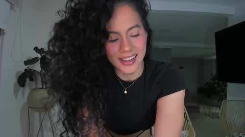 Snapshot of daniela_arenas chatting on 01.24.25 daniela_arenas online show from 01.24.25