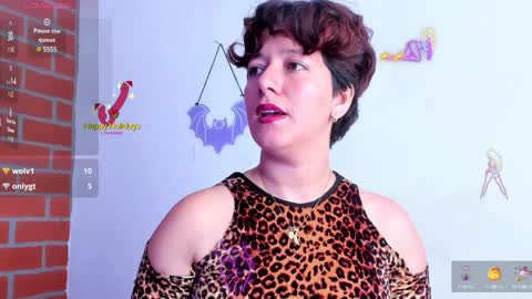 Snapshot of daniela_giraldo88 chatting on 12.13.24 Daniela online show from 12.13.24