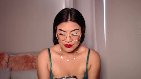 Snapshot of daniela_valencia chatting on 11.18.25 Lucia online show from 11.18.25