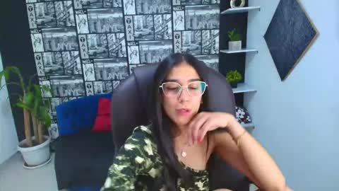 danielamonroe online show from 10.11.25