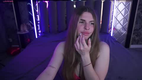 Snapshot of danielareign chatting on 04.23.26 danielareign online show from 04.23.26