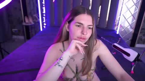 Snapshot of danielareign chatting on 06.02.26 danielareign online show from 06.02.26