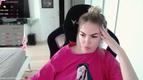 Snapshot of danielle_dunn chatting on 02.18.26 Danny online show from 02.18.26