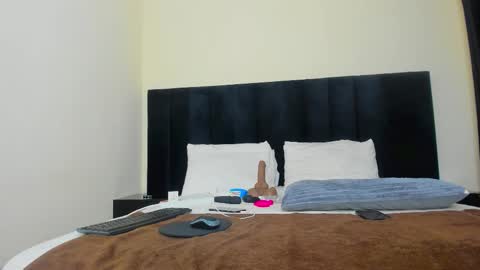 Snapshot of danielle_rock chatting on 02.01.26 danielle_rock online show from 02.01.26