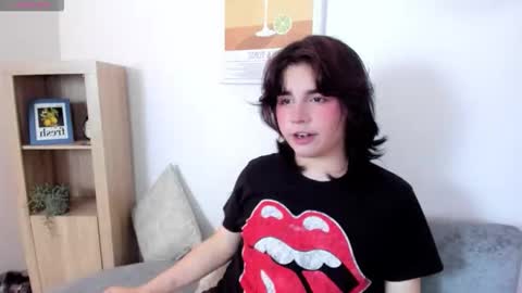 Snapshot of daniellesins2 chatting on 12.13.25 Danielle online show from 12.13.25