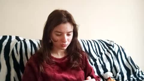 Snapshot of daniellevaulet chatting on 12.21.25 Mia online show from 12.21.25