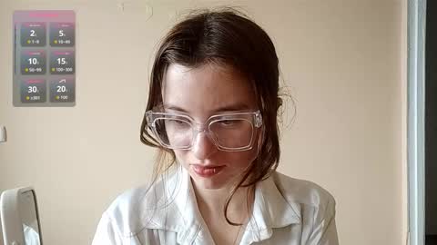 Snapshot of daniellevaulet chatting on 03.03.26 Mia online show from 03.03.26