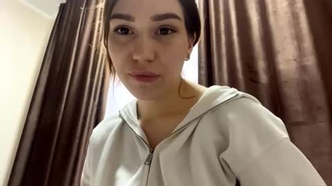 Snapshot of daniellmancher chatting on 03.04.26 Julia online show from 03.04.26