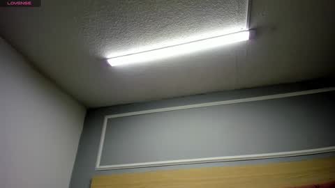 Snapshot of daniibelluci chatting on 01.18.25 DaniiBelluci online show from 01.18.25