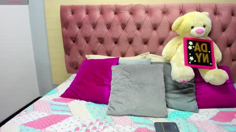 Snapshot of daniibelluci chatting on 01.19.25 DaniiBelluci online show from 01.19.25