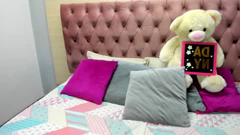 Snapshot of daniibelluci chatting on 01.28.25 DaniiBelluci online show from 01.28.25