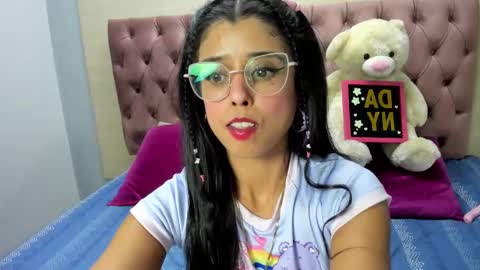 Snapshot of daniibelluci chatting on 02.14.25 DaniiBelluci online show from 02.14.25