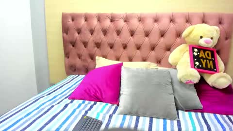 Snapshot of daniibelluci chatting on 03.09.25 DaniiBelluci online show from 03.09.25