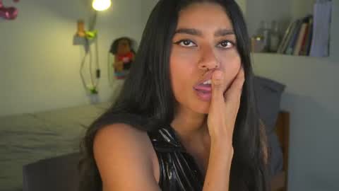 Snapshot of daniisla chatting on 06.26.26 danalle .. online show from 06.26.26