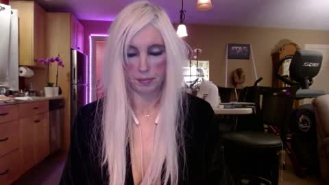 Snapshot of danikawhite69 chatting on 02.12.25 DanikaWhite69 online show from 02.12.25