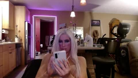 Snapshot of danikawhite69 chatting on 04.26.26 DanikaWhite69 online show from 04.26.26
