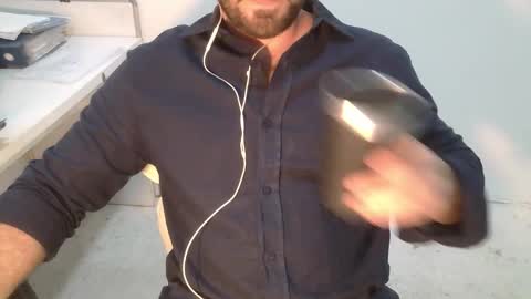 Snapshot of danioli614 chatting on 12.17.25 Dani Oli online show from 12.17.25