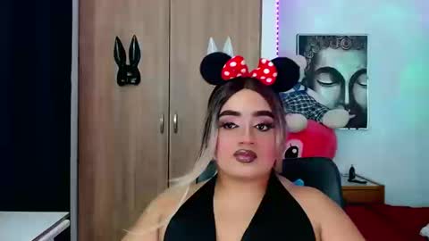 Snapshot of danipein chatting on 10.15.25 danipein online show from 10.15.25