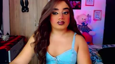 Snapshot of danipein chatting on 11.20.25 danipein online show from 11.20.25