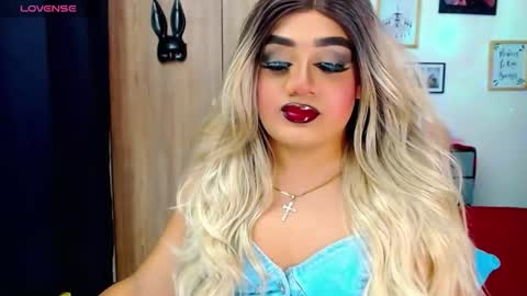 Snapshot of danipein chatting on 12.16.25 danipein online show from 12.16.25