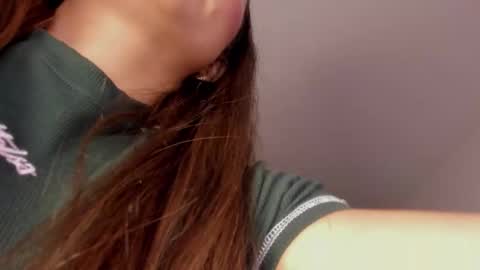 Snapshot of daniphoenixx chatting on 12.18.25 Dani Phonenix online show from 12.18.25