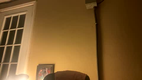 Snapshot of daniszyramaer chatting on 12.17.24 ZyRaMaxx online show from 12.17.24