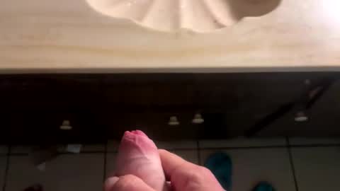 Snapshot of daniszyramaer chatting on 12.24.24 ZyRaMaxx online show from 12.24.24