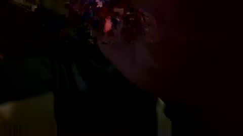 Snapshot of daniszyramaer chatting on 12.25.24 ZyRaMaxx online show from 12.25.24