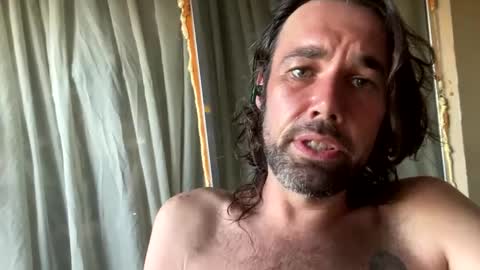 Snapshot of daniszyramaer chatting on 02.06.25 ZyRaMaxx online show from 02.06.25