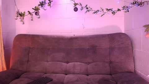 danita_veelz online show from 12.19.24