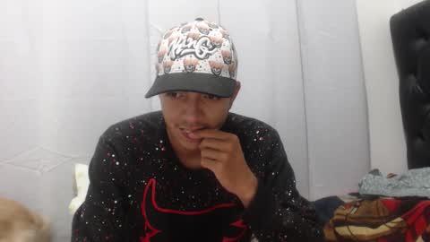 Snapshot of danivoyeur21 chatting on 11.29.25 daniel segura online show from 11.29.25