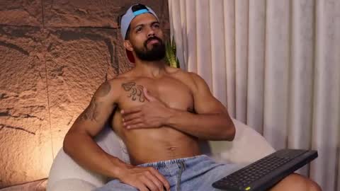 Dann saenz online show from 04.05.26