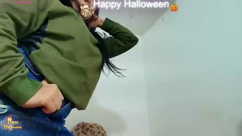 Snapshot of danna_1111 chatting on 10.30.25 danna online show from 10.30.25