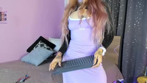 Dannacastle online show from 03.01.25